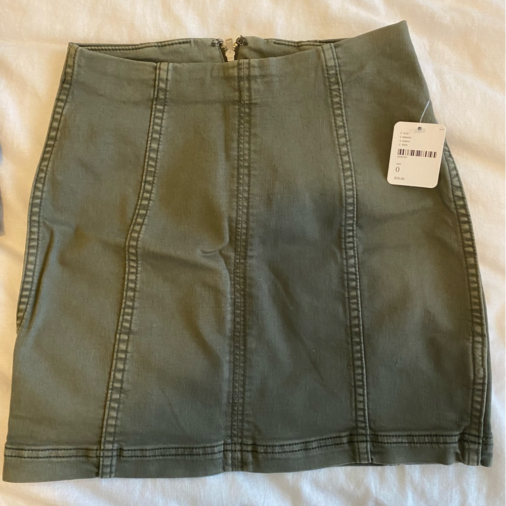 NWT Free People green mini skirt size 0